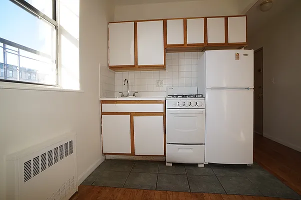 Rented by J Misrahi Realty Corp | media 25