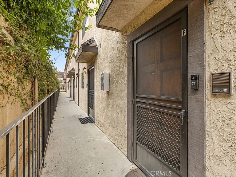545 E Cypress Ave #F — Photo 3