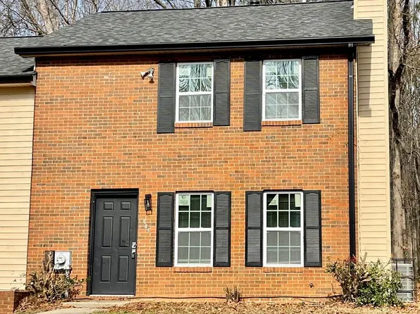 945 Silverwood Dr, Atlanta, GA 30349