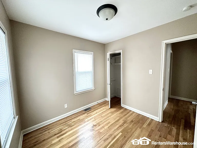 3822 52nd St — Photo 12