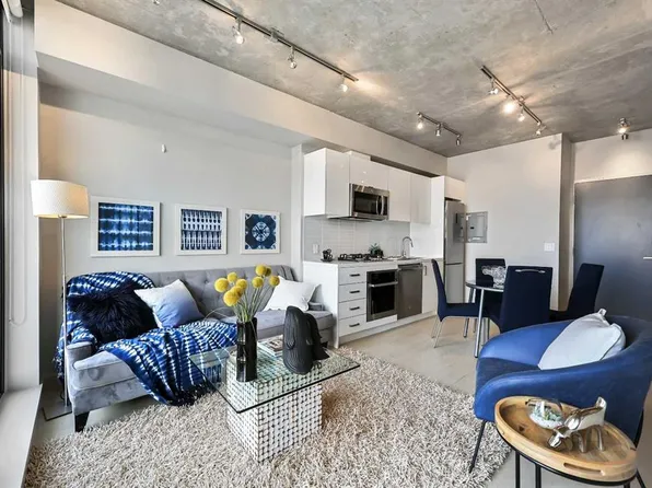 1010 W 6th St SW #1405, Calgary, AB T2R 1B4