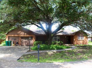 203 5th St, Valley View, TX 76272