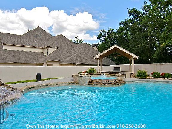 pool and outdoor kitchen