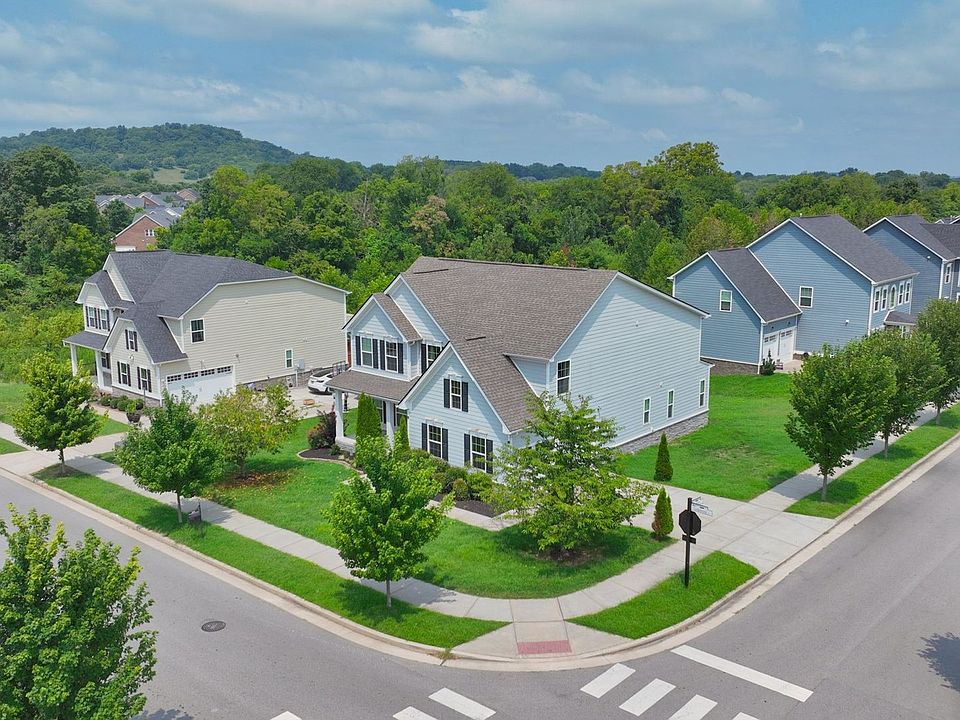 1st image of 2031 Ledgebrook Dr