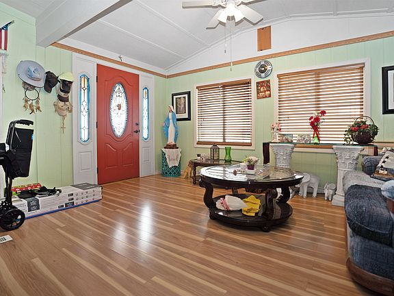 4th image of 25189 Interstate Highway 35