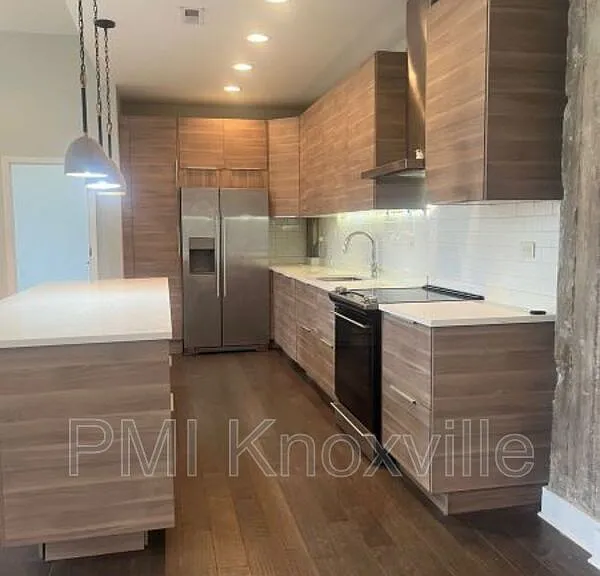 523 N Bertrand St #205 — Photo 7