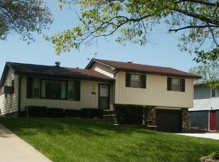 707 Greenway Ave, Colona, IL 61241