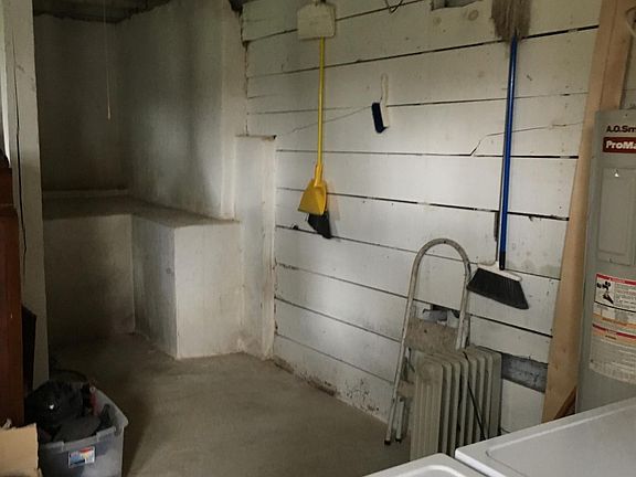 Shared laundry space