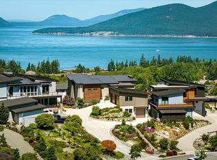 3945 Rock Ridge Pkwy, Anacortes, WA 98221