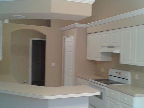 4th image of 1334 33rd Ave SW