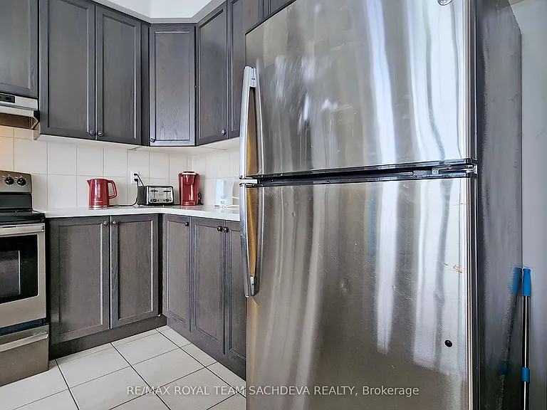 95 Fred Jackman Ave — Photo 17