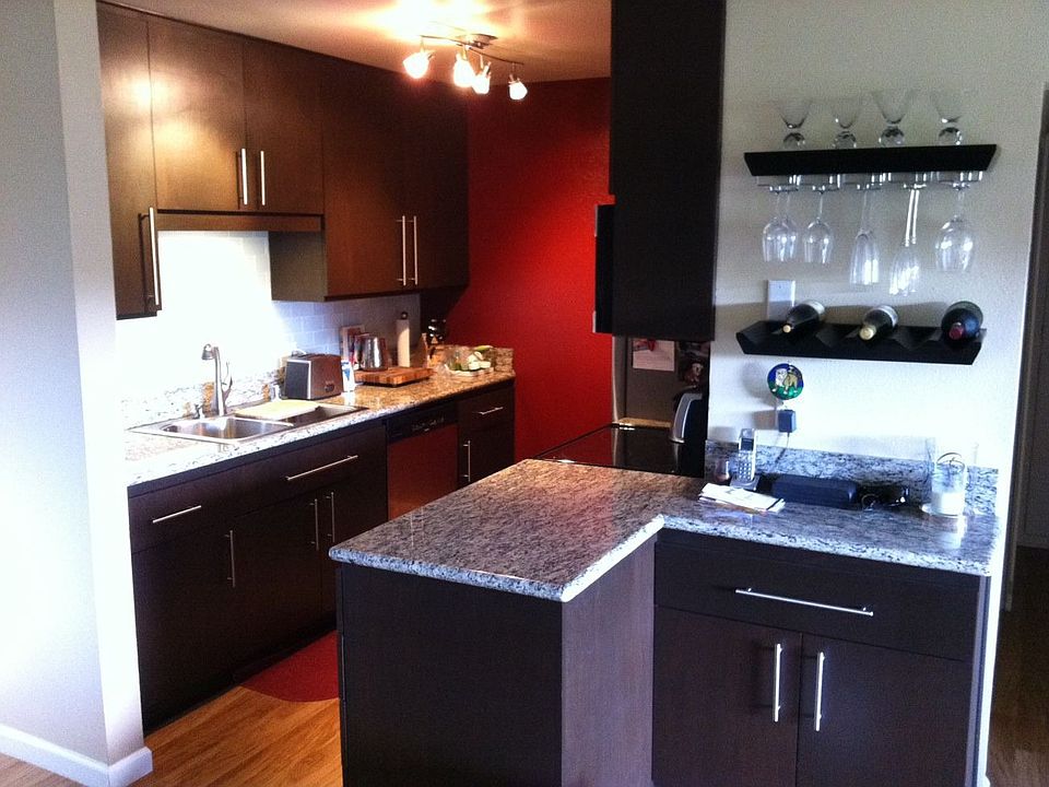 Upgraded kitchen / appliance