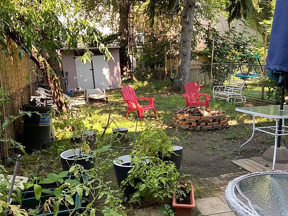 2nd image of 2028 41st St