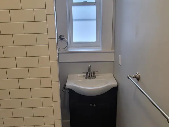 284 3rd Street image 3 of 17