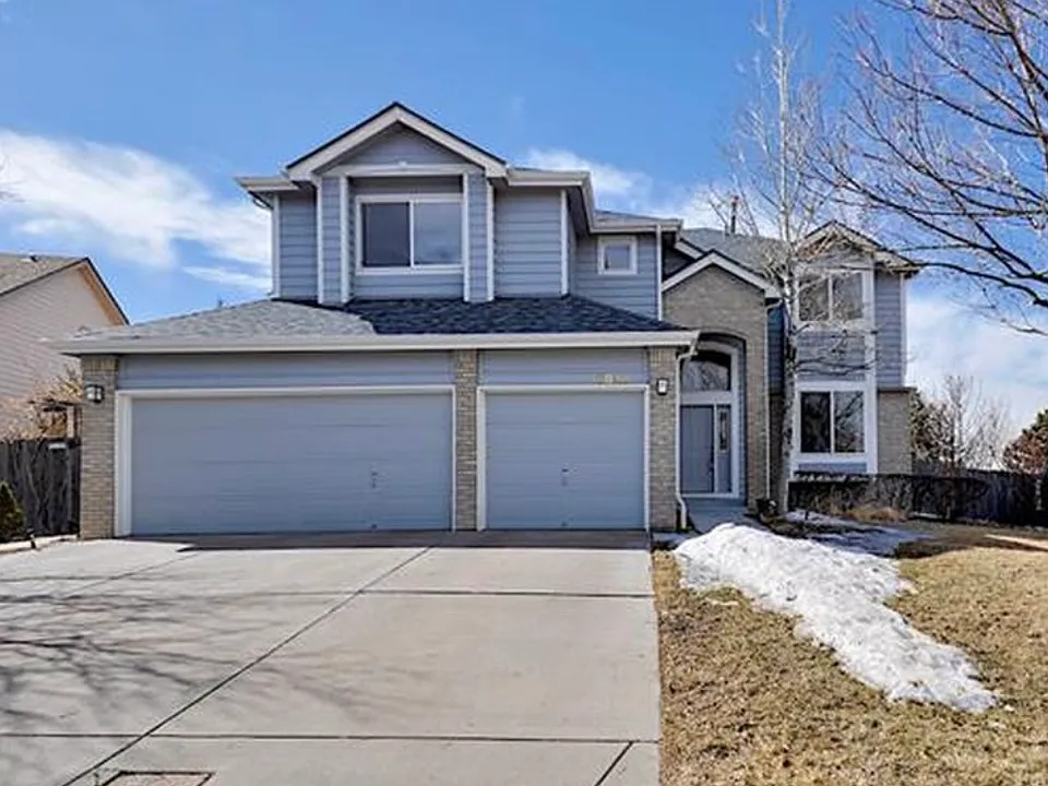 18048 E Ida Dr