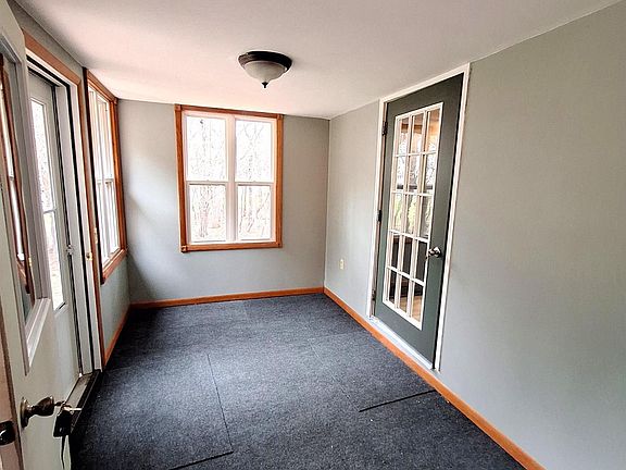 3rd image of 103 Saddle Ridge