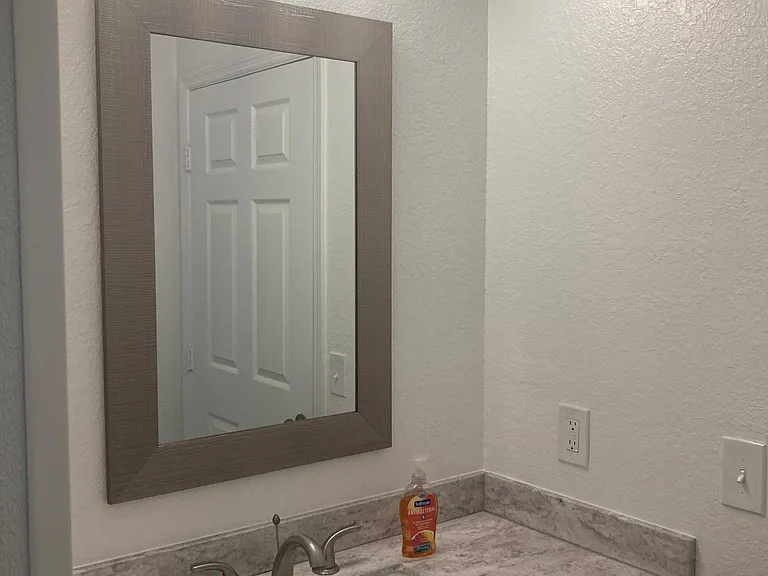 18001 Richmond Place Dr #811 — Photo 5