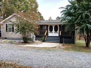 882 Wyatt Miles Rd, Gladys, VA 24554