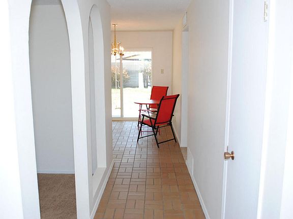 3rd image of 4608 Danube Dr NE