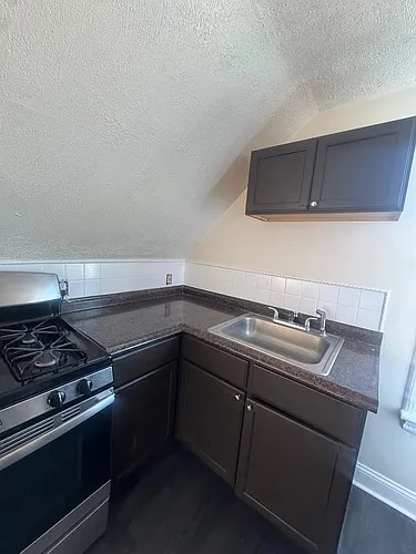 133 Wordin Ave #3 Photo 1