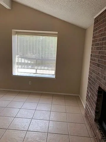 8420 Waterfall Dr — Photo 5