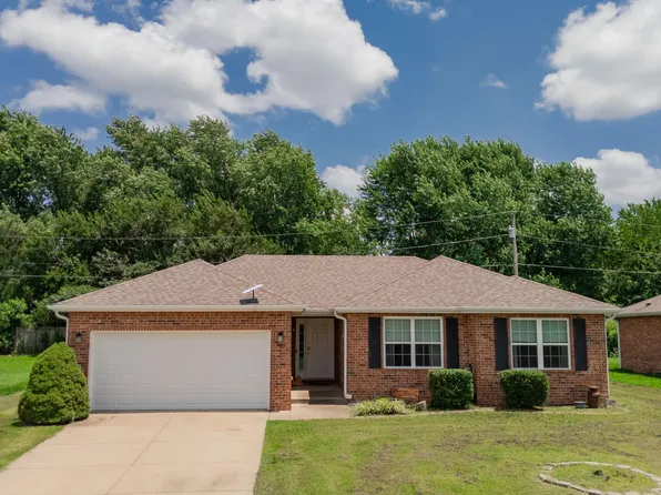 2320 S Mesa Drive, Bolivar, MO 65613