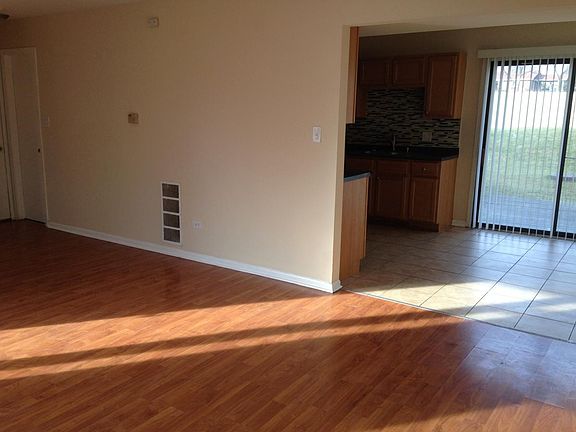 4th image of 458 Degas Cir