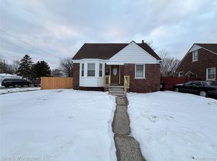 19605 Kelly Rd, Harper Woods, MI 48225