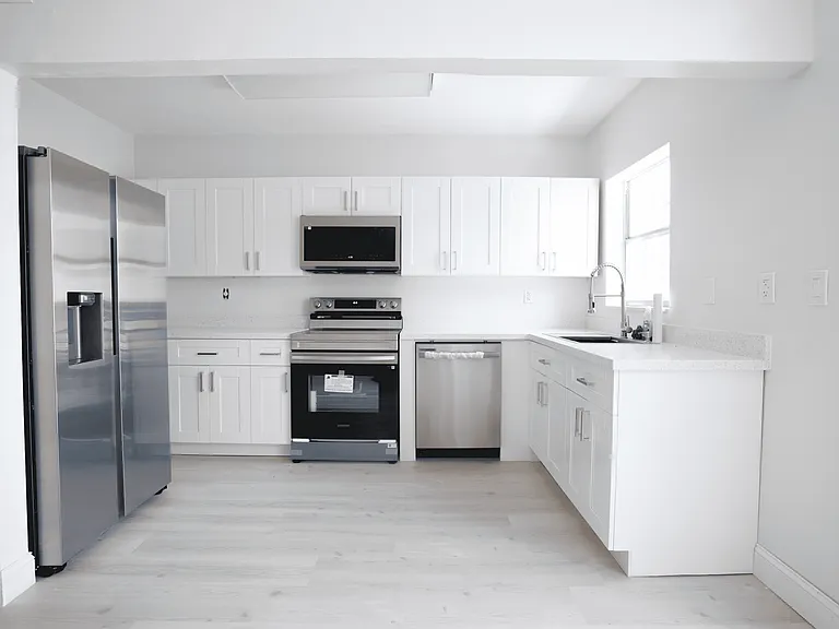 500 NW 107th Ave #8 — Photo 7