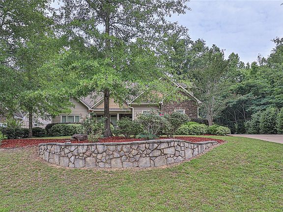 2nd image of 32 Lee Road 2185