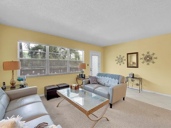 2404 Antigua Circle #H2, Coconut Creek, FL 33066