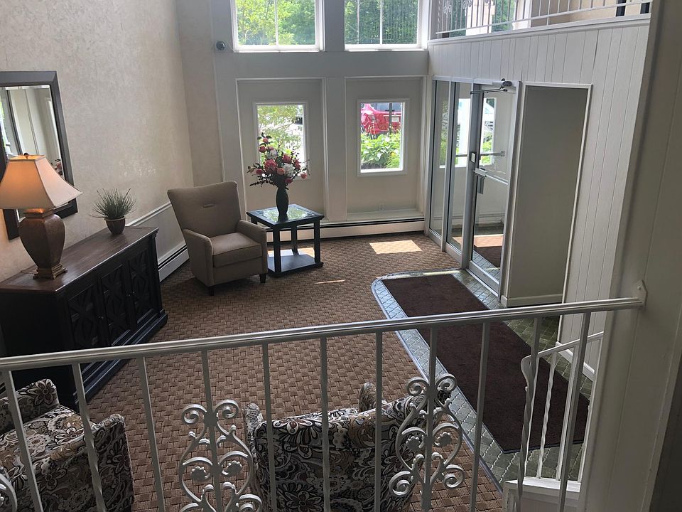 315 Solon Rd Chagrin Falls OH Zillow