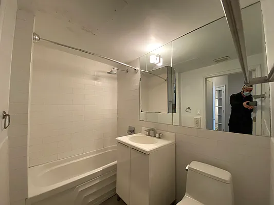 Rented by Nooklyn NYC LLC | media 12