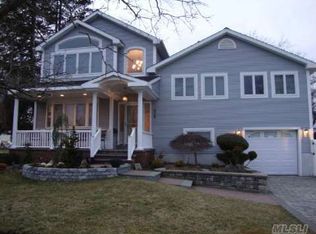 858 Cedar Rd, Bellmore, NY 11710