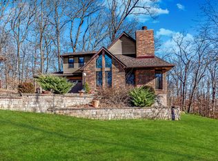 2017 Chickadee Rd, Jefferson City, MO 65101