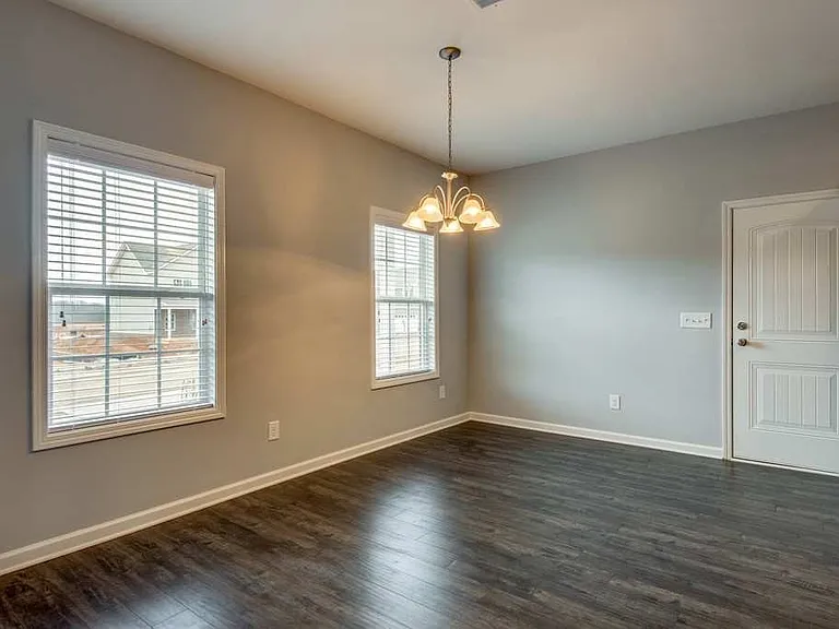 7403 Marisa Way — Photo 8