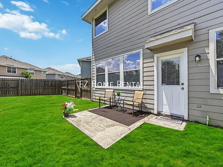2951 Hackamore Hollow Ln — Photo 27