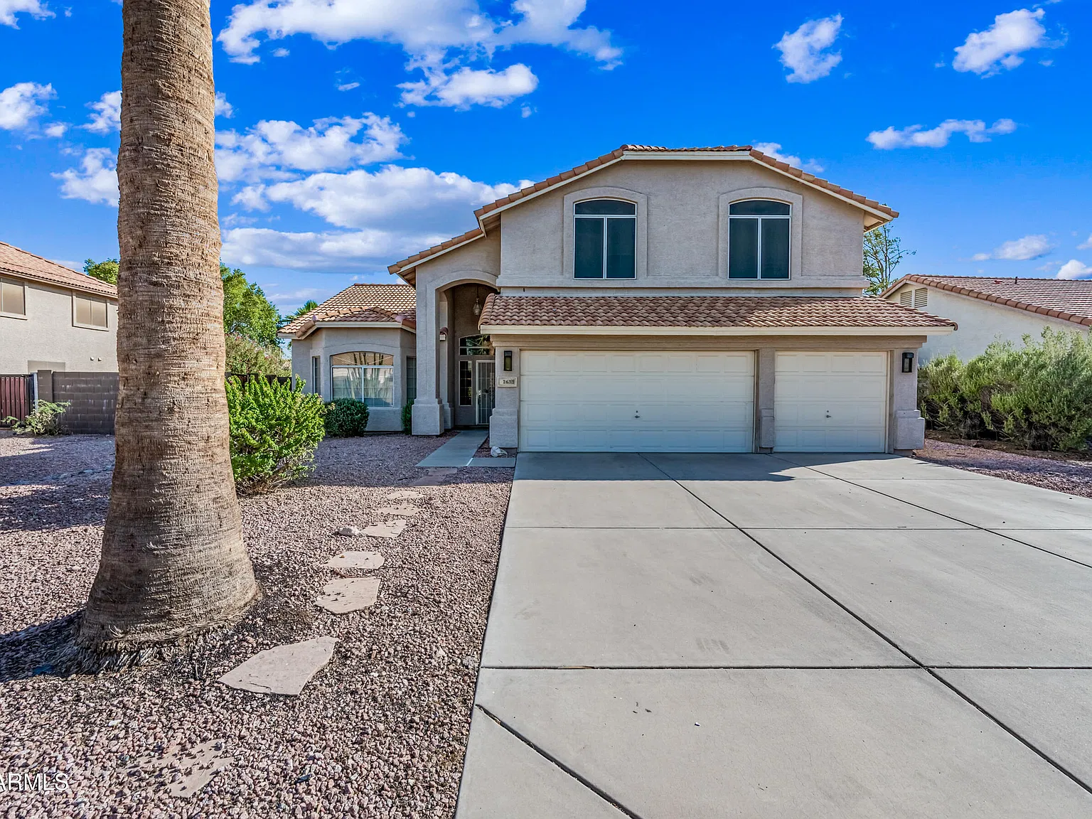 4 bed, 3.0 bath, 2744 sqft, $3,300 — Photo 1