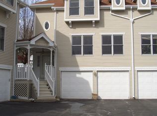 117 E Orchard St, Itasca, IL 60143