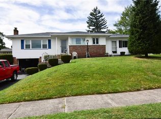 154 Highview Dr, Rochester, NY 14609