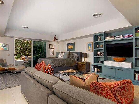 4th image of 1156 E Cactus Rd