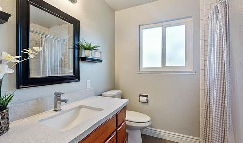 spacious bathroom