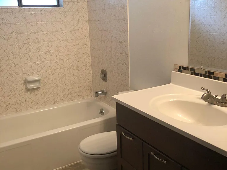 Main bathroom