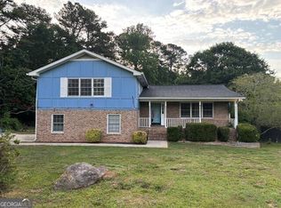 832 S Deshon Rd, Lithonia, GA 30058