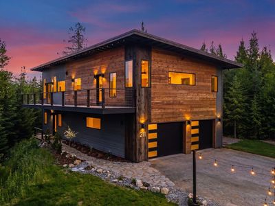 211 Daybreak Dr, Sandpoint, ID, 83864