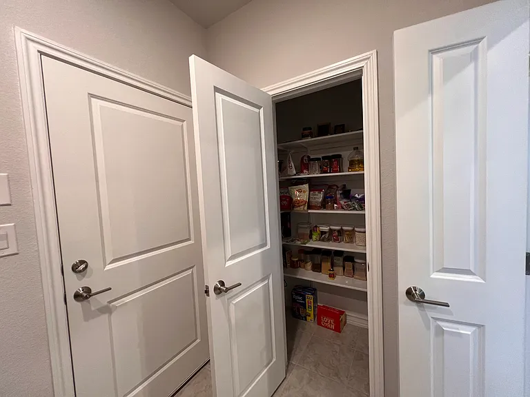 1610 Purple Martin Dr — Photo 37