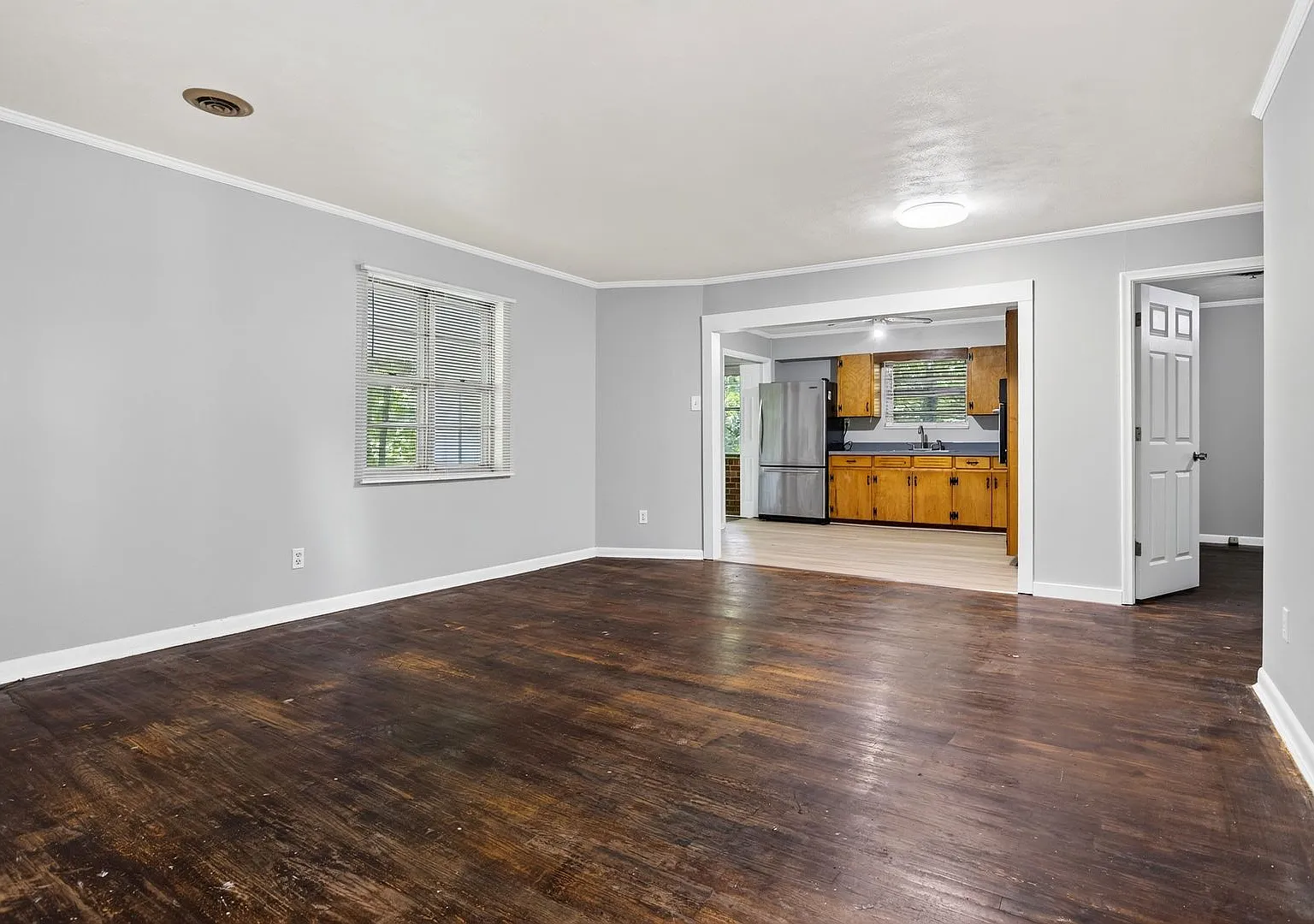 3705 Crestview Pl NW — Photo 4