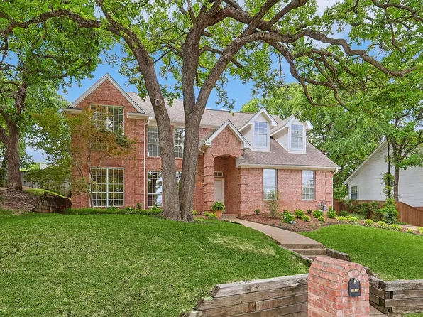 2931 River Crest St, Grapevine, TX 76051