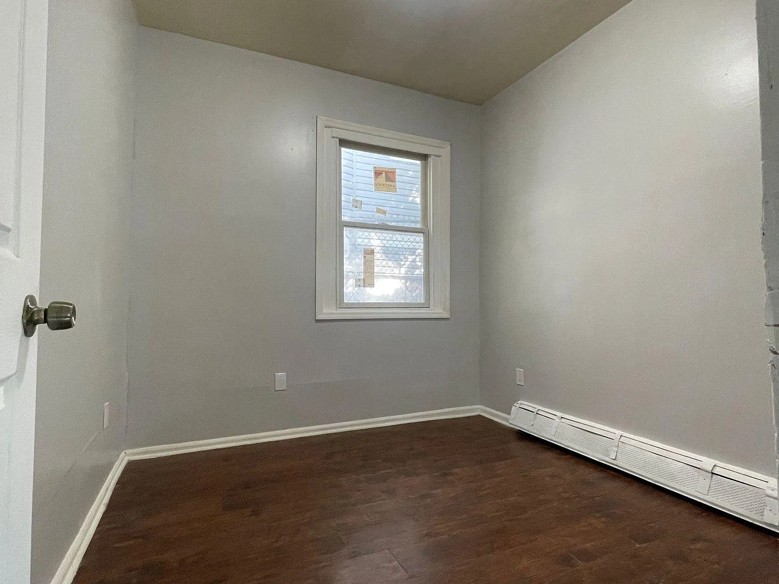 2 bed, 800 sqft, $1,800 — Photo 2