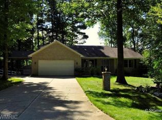 11200 Wild Pond Dr NE, Rockford, MI